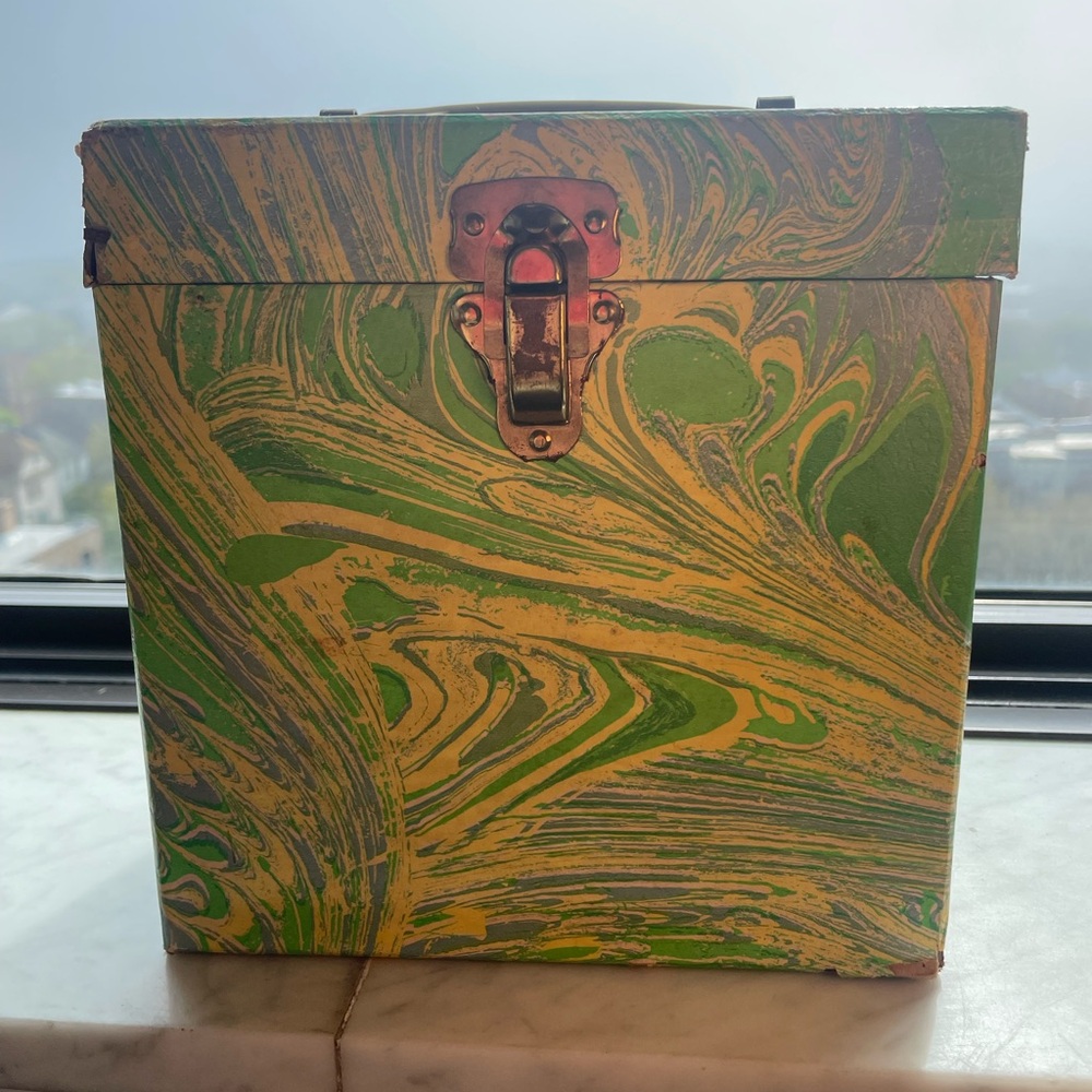 VINTAGE 33 RPM ALBUM CARRYING CASE PSYCHEDELIC Green swirl Hippie record case